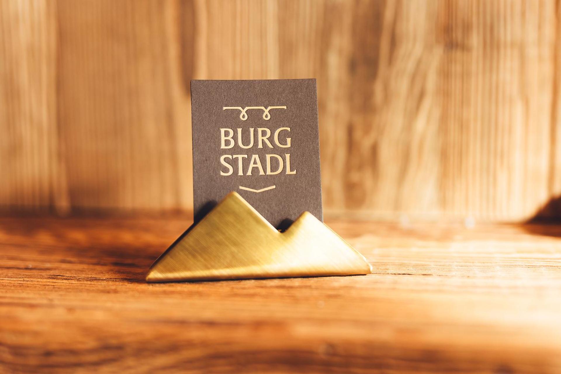 Burgstadl Aparthotel & Restaurant ラディス エクステリア 写真